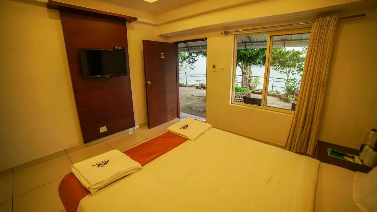 Mount Valley Resort - A Secluded Getaway Munnar