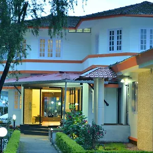 ** Hotel Royal Retreat India